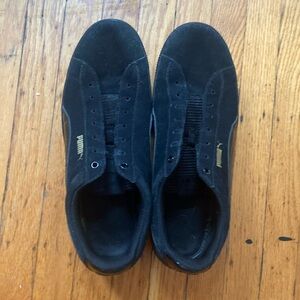 Puma suede black on black. Women’s size US10. GUC.